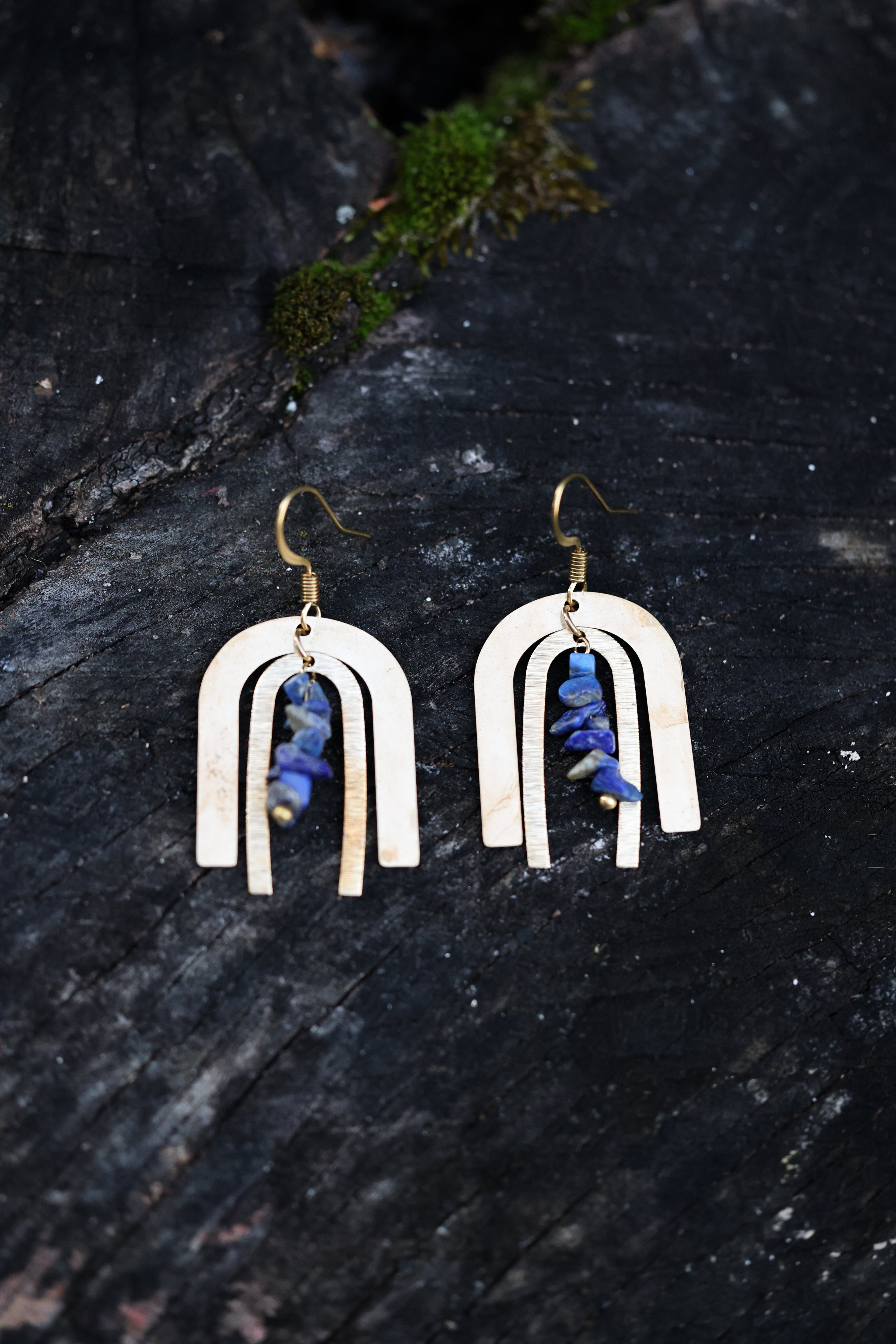 Double Arch Earrings with Lapis Lazuli