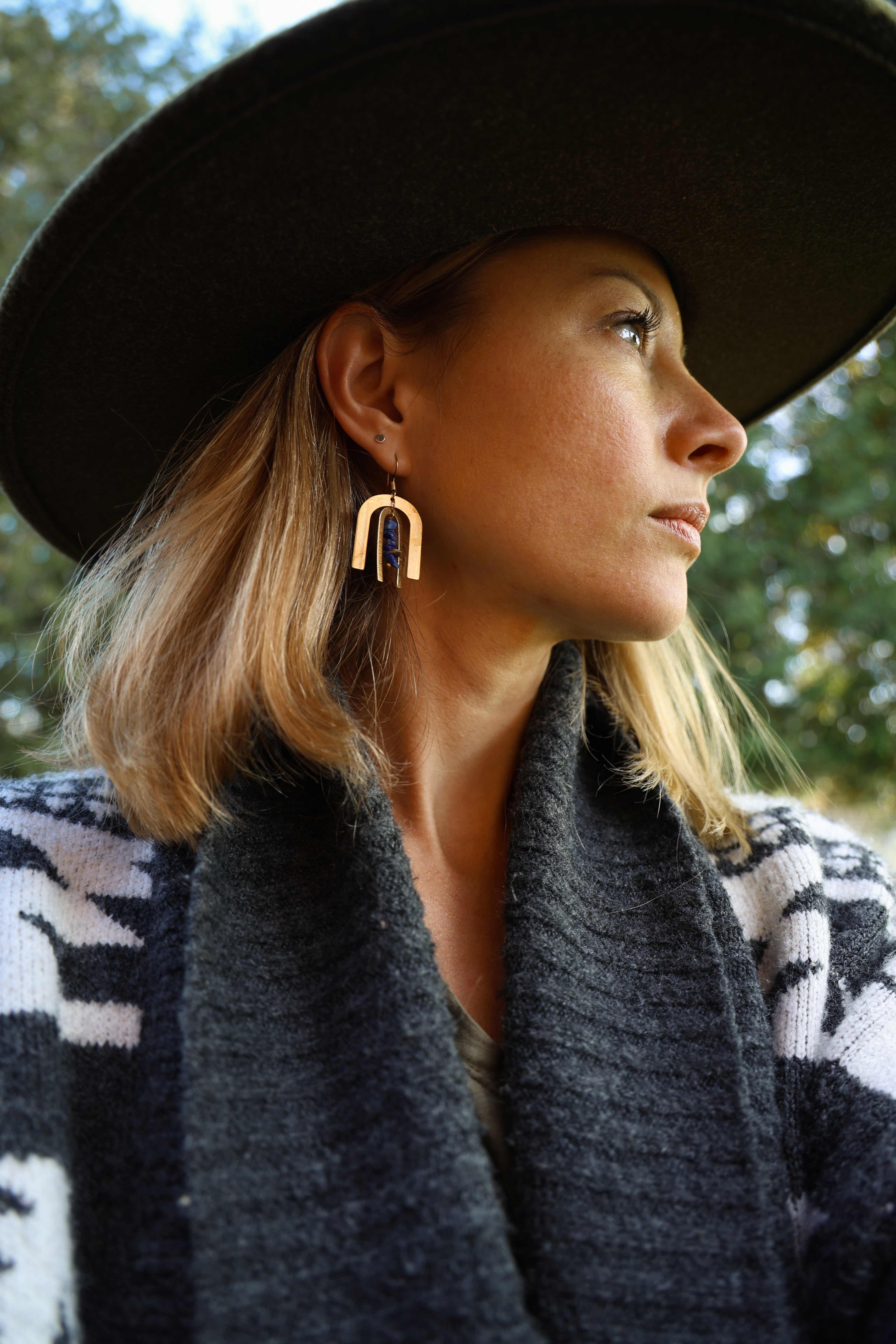 Double Arch Earrings with Lapis Lazuli